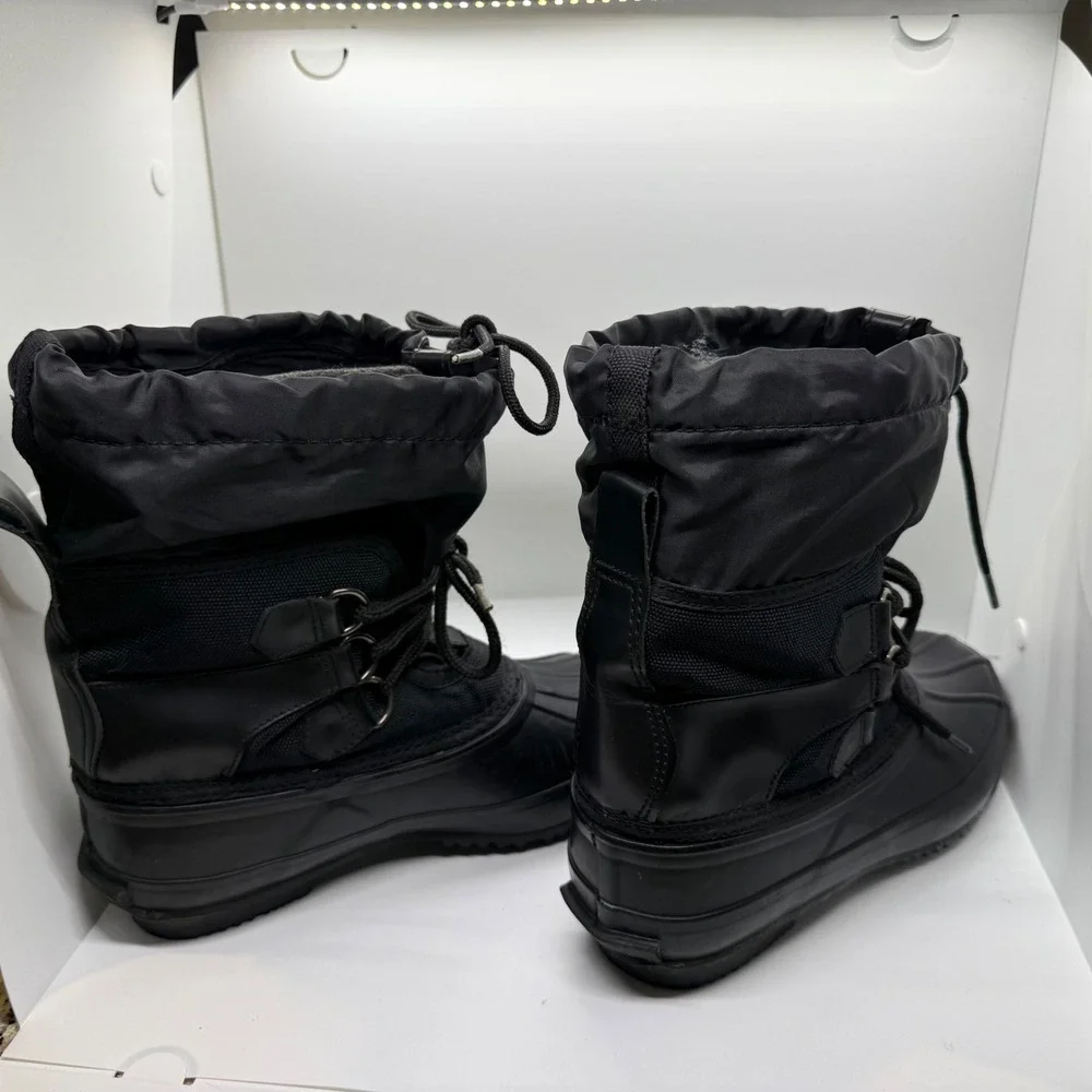 Womens Black Nylon Rubber Duck Snow Rain Boots Size 6 Insulated Steel Shank